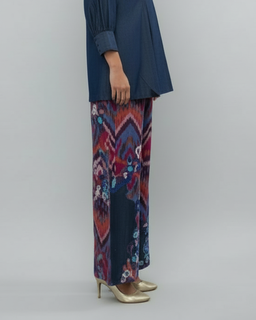 Hand-loom ikkat hand embroidered pants